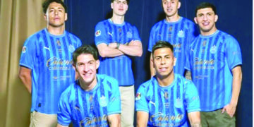 Está Checo Pérez optimista pese a problemas