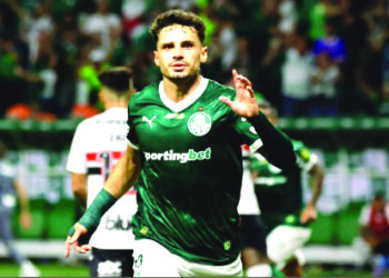 Está Checo Pérez optimista pese a problemas