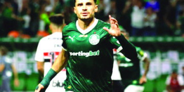 Está Checo Pérez optimista pese a problemas