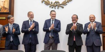 Reconoce Gobernador a empresarios queretanos