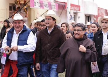 Celebra Querétaro Luz del Niño: Lara
