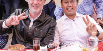 Kuri y Chepe en la fiesta popular