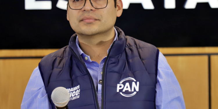 Entregan vivienda económica