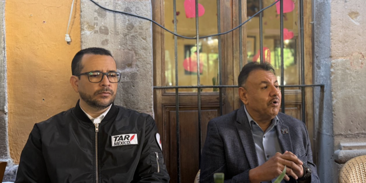 Entregan vivienda económica