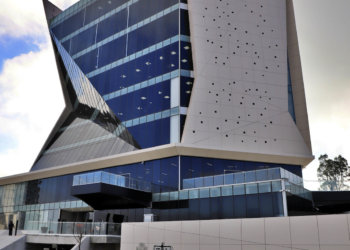 Respaldan abogados reformas de Kuri