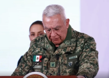 Se le quiebra la voz a General Trevilla por elementos caídos