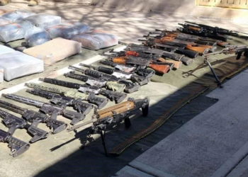 ¿Quieren ayudar? Paren la entrada de armas, dice Presidenta a EU 