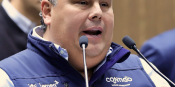 Destaca Federación nuevas rutas aéreas