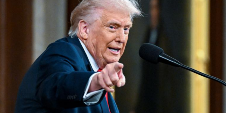 Trump plantea tomar Cuba “de manera amistosa”