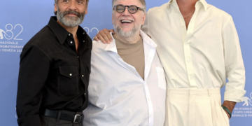 Jacob Elordi casi no trabaja con Guillermo del Toro, ¡por su mamá!