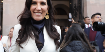 Destaca Kenia López unidad y pluralidad institucional en conmemoración del 5 de febrero