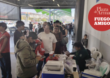 Largas colas para la vacuna contra el sarampión