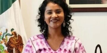 Sustituye Nadia López a Marx Arriaga en la SEP