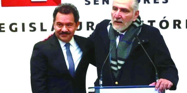 Deja Adán Augusto coordinación de Morena en Senado