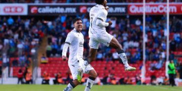 Querétaro se estrena en el torneo con triunfo ante León