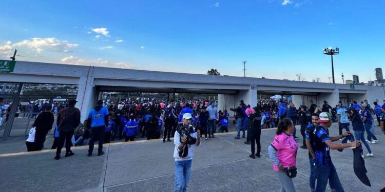 Por determinación de la FMF regresó la Resistencia Albiazul