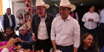 Kuri y Chepe en la fiesta popular