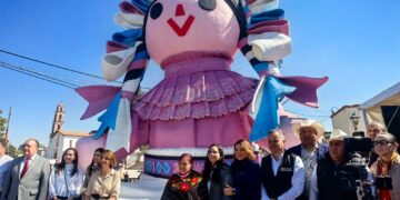 Reciben Indicación Geográfica Lelé y muñeca Dönxu del IMPI