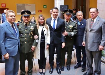 Celebran 113 años de la creación de Fuerzas Armadas