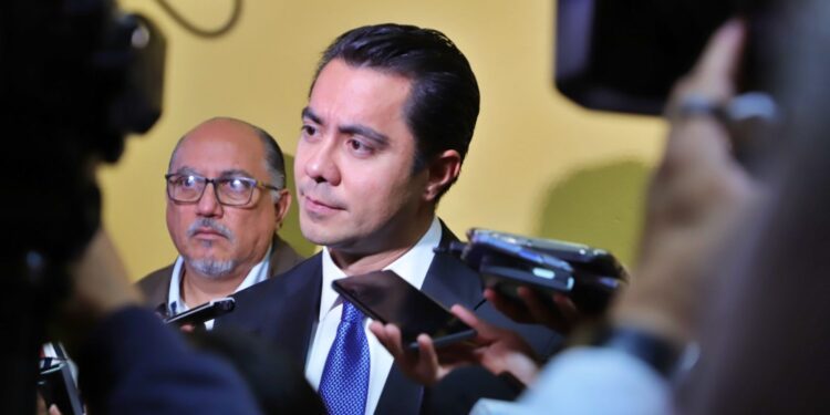 Va en tiempo y forma, rehabilitación de lienzo charro en Santa Rosa