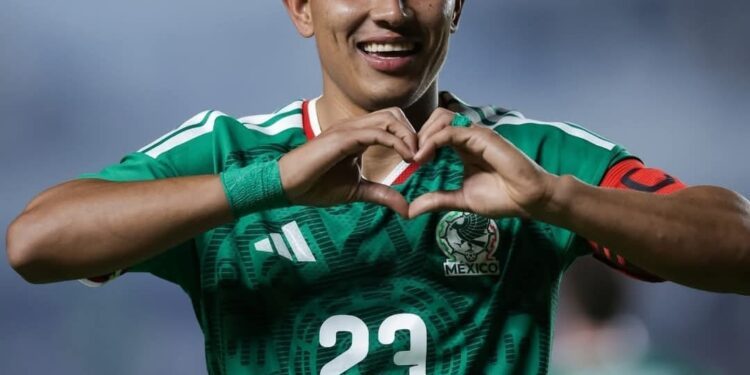 México golea a Islandia 4-0 en su regreso al Estadio Corregidora