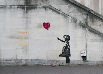 Molesta a fans que hayan desenmascarado a Banksy