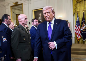 Atacan con drones embajada de EU en Riad; Trump dice que “pronto” habrán represalias