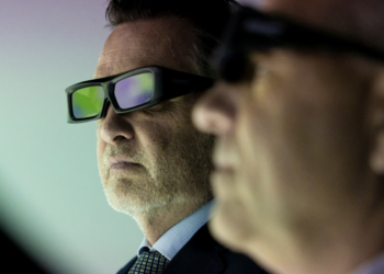 Inauguran autoridades laboratorio de realidad virtual y aumentada