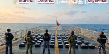 Armada de México asegura dos toneladas de presunta cocaína en Guerrero