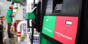 Mantienen tope de 24 pesos a gasolina por 6 meses