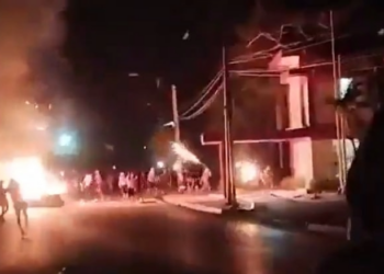 Al menos cinco detenidos tras disturbios y ataque a sede del PCC durante protesta en Morón, Cuba