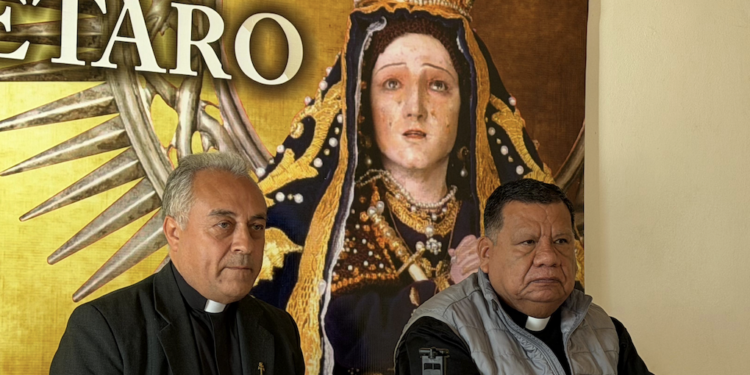 Prevén alta participación en Viacrucis de Querétaro
