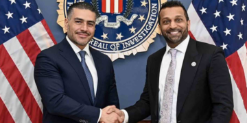 Omar García Harfuch se reúne con el director del FBI