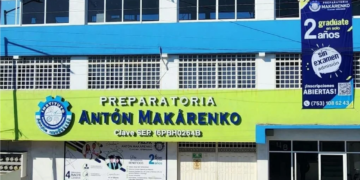 Mata alumno a dos maestras de prepa en Michoacán