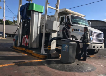 Aceptan gasolineros tope de 28.50 pesos a litro de diesel 