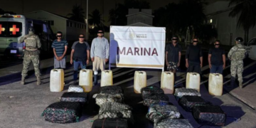 Aseguran 650 kilos de cocaína frente a costas de Michoacán