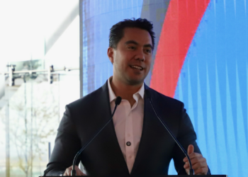 Colocan primera piedra de Costco en Corregidora