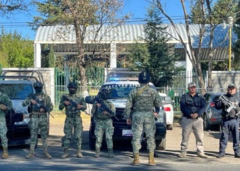 Marina asegura una tonelada de metanfetamina y detiene a 234 personas 