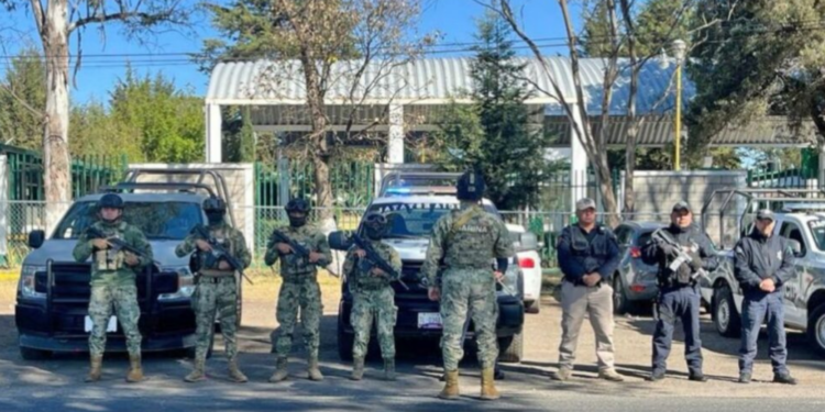 Marina asegura una tonelada de metanfetamina y detiene a 234 personas 