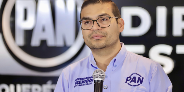 A partir de hoy movimientos en equipo de Felifer Macías