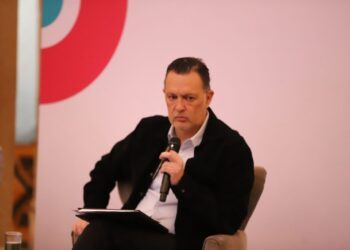  Kuri respalda aplicación de la ley por concesión de agua atribuida a familia Calzada