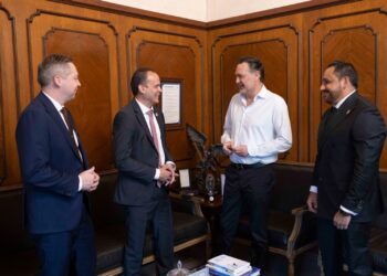 Refuerza Gobernador lazos de cooperación con el FBI