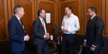 Refuerza Gobernador lazos de cooperación con el FBI