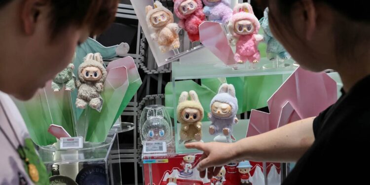 Caen acciones de fabricante de Labubu