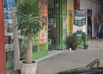 Lo matan durante atraco en tienda de San Juan del Río