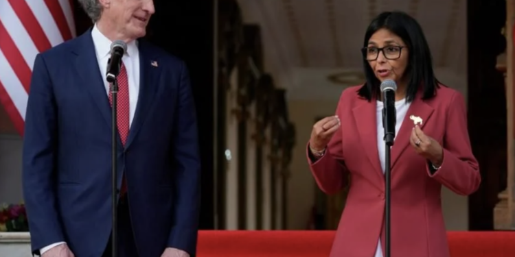 Acuerdan EU y Venezuela restablecer relaciones diplomáticas