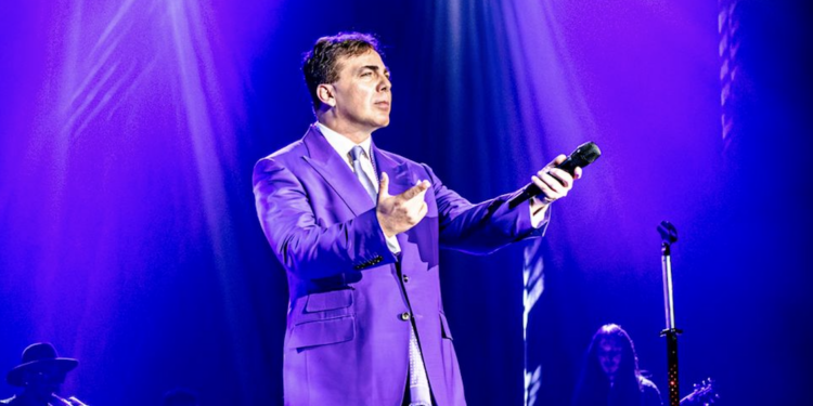 Viene Cristian Castro con puros hits