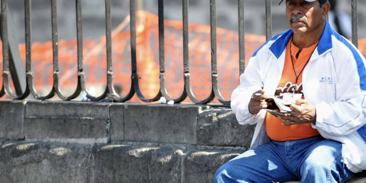 Tasa de desempleo se elevó a 2.6%