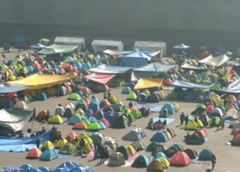 Sheinbaum pide a maestros de la CNTE realizar manifestaciones pacíficas