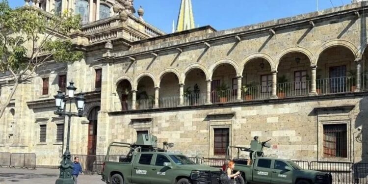 Suaviza Morena temas de reforma sin ceder ‘control’